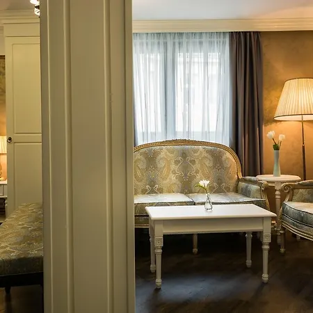 Guest house Boutique Coco 4*